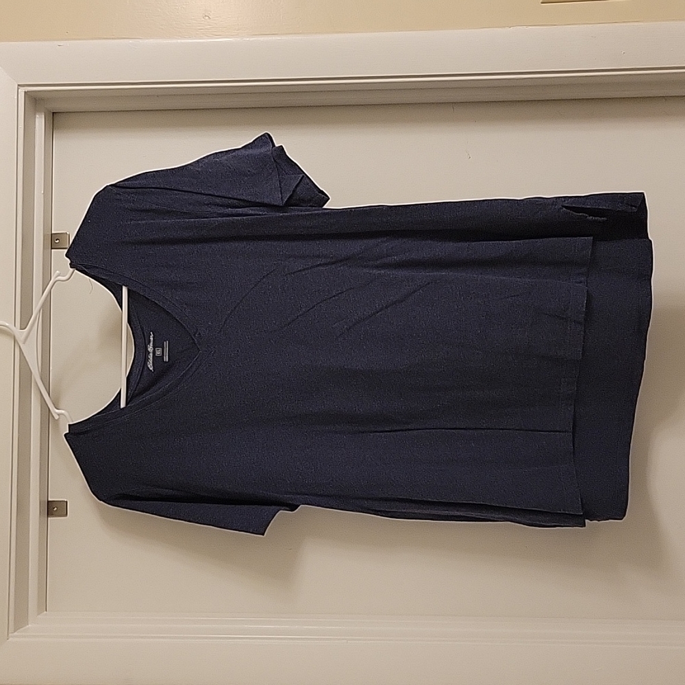 Blue v neck eddie Bauer short sleeved tshirt